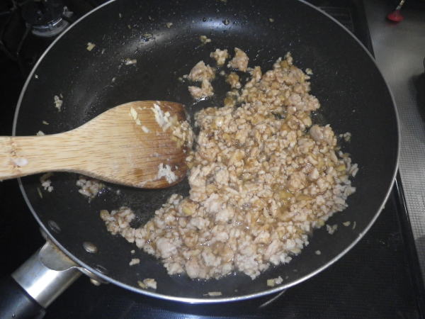 自家製凍り豆腐と鶏そぼろの煮込み