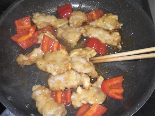 豚肉とパプリカの甘酢あん