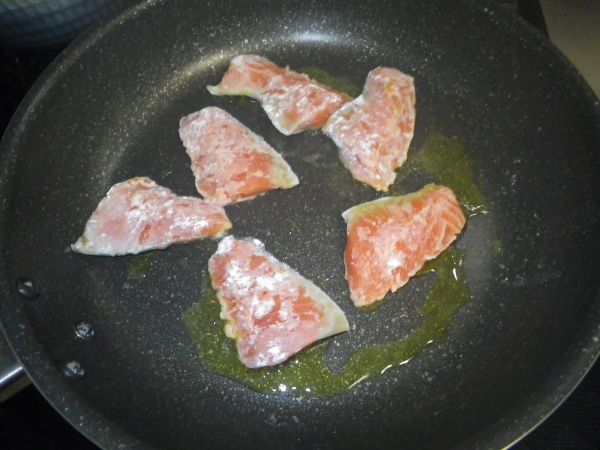 ほうれん草と鮭のクリーム煮